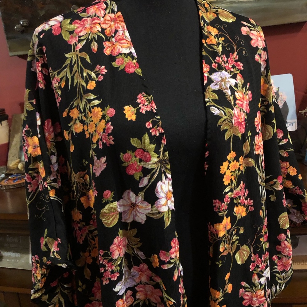 Black Floral Kimono Robe with Pink & Yellow Blooms - Picture 2 of 15